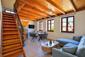 Old Town Loft with Sea View Roof Terrace and Private Parking